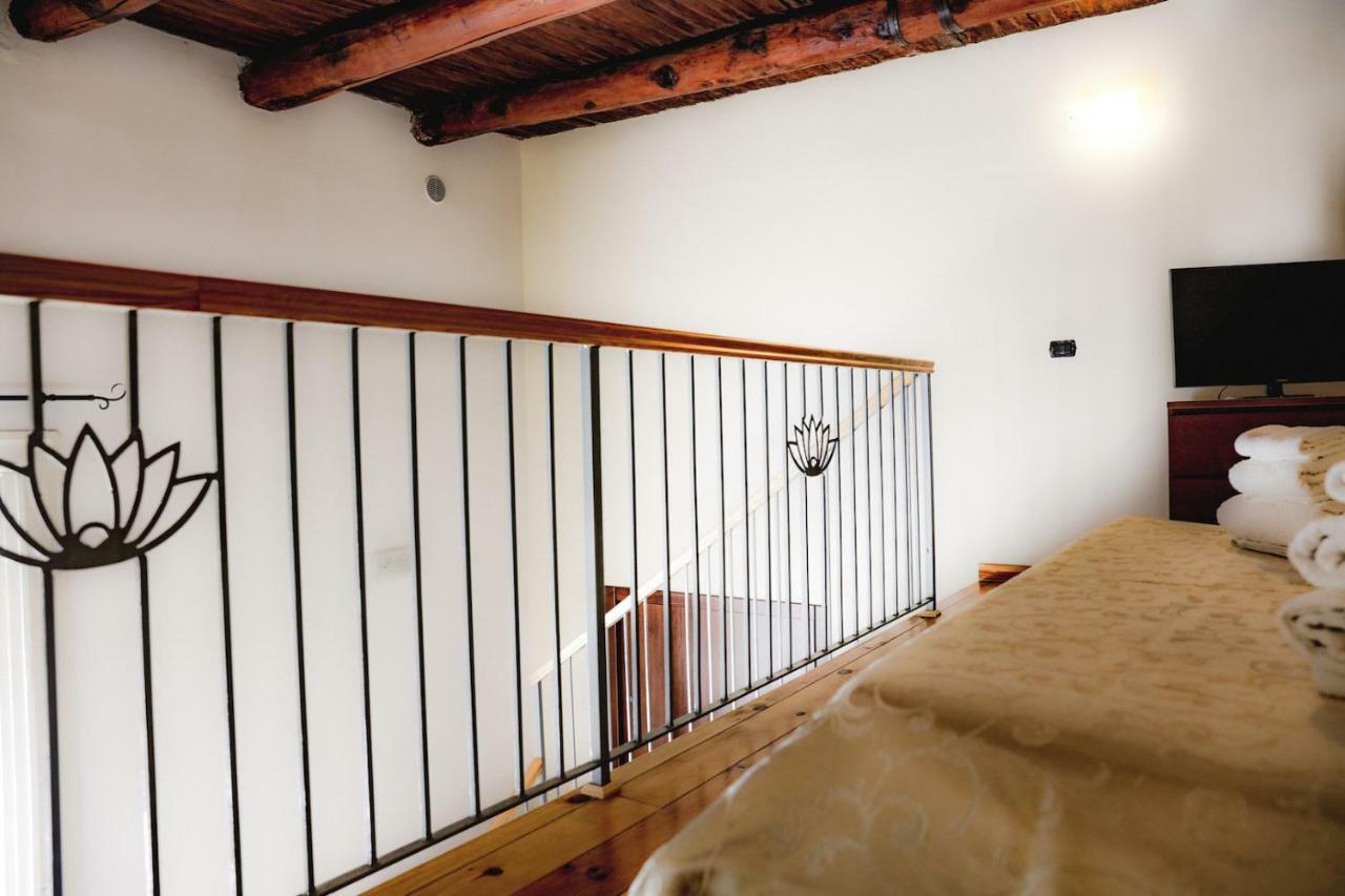 Spicchi Di Sole Bed and Breakfast Napoli Eksteriør billede