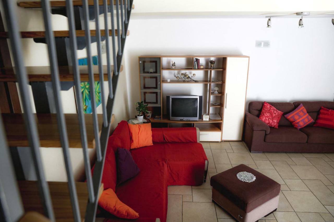 Spicchi Di Sole Bed and Breakfast Napoli Eksteriør billede