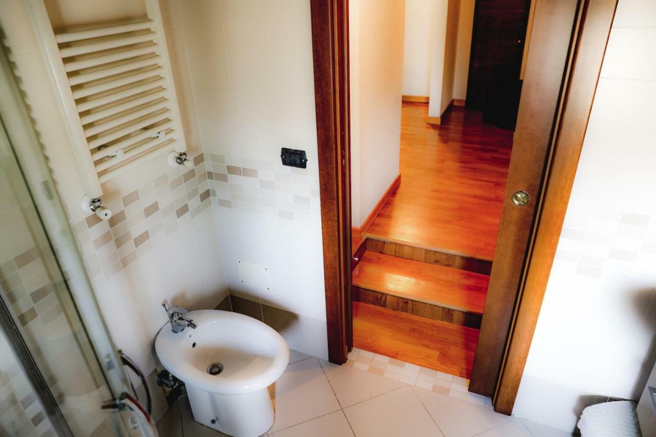 Spicchi Di Sole Bed and Breakfast Napoli Eksteriør billede